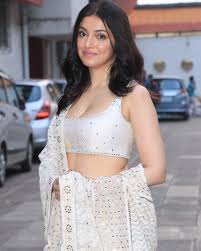 Birthday Greetings to Divya Khosla Kumar